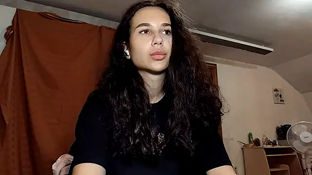 Živá chatovací místnost HazyLoom