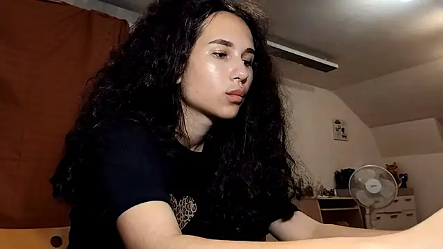 HazyLoom Live Chatraum