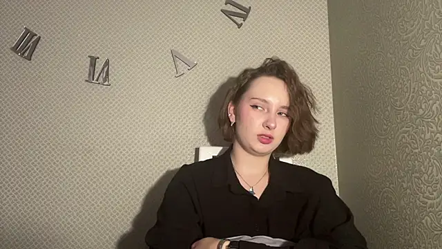 Živá chatovací místnost LovieClausing