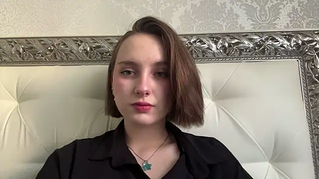 LovieClausing live-chat rom