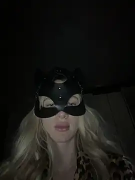 LeinaWoluers Live Chatrum
