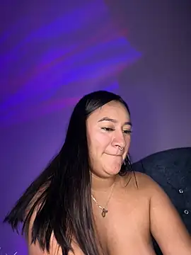 Vyolet0 Cameră chat live