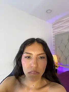 Ariana_CellFg Live Chatraum
