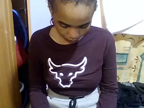 sweet_brownskinn – live chatrum