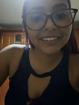 Sala de chat ao vivo de Cherry_rousse