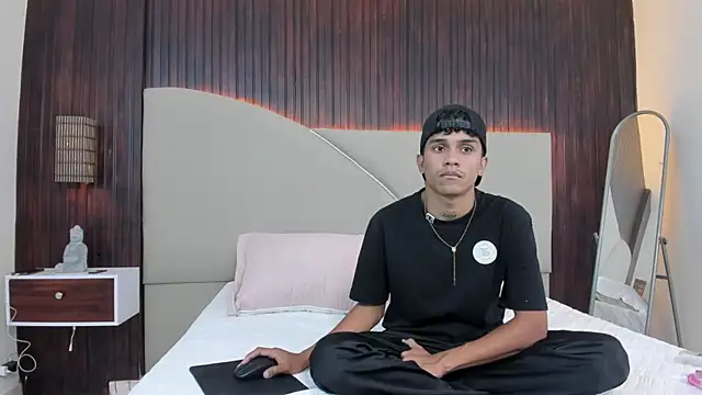 Alexxx_B2026 Live Sex Cam-Show