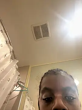 freakyyy_ava Adlı Modelin Canlı Sohbet Odası