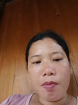 Tee_XiA Ruang Obrolan Langsung