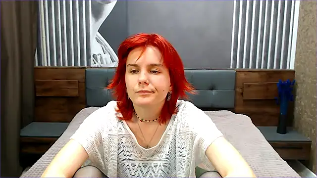 Avrora_Vance live-chat rom