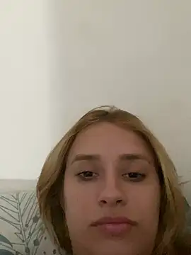 Živá chatovací místnost Barbie107