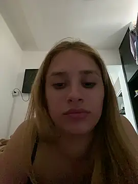 Živá chatovací místnost Barbie107