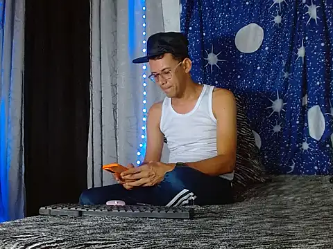 Show de sexo ao vivo de TheBoyfrom512