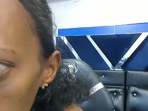 Anastasya-Lopez's Live Chat Room