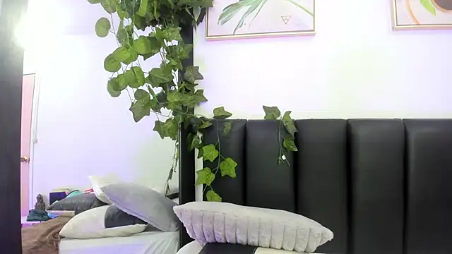 Monisaenz1n Live chat-huone