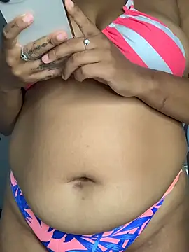 madelltheebony 실시간 채팅방