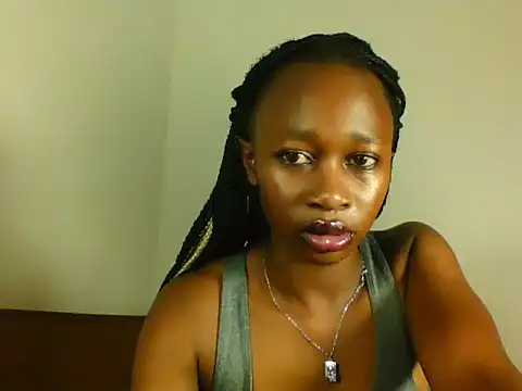 Choco_petite2 – Naživo chatovacia miestnosť