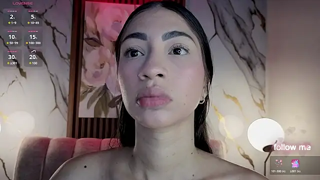 Alannah_ Adlı Modelin Canlı Sohbet Odası