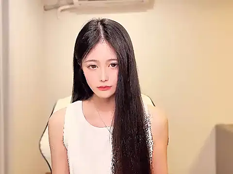 חדר צ'אט בשידור חי של Amy-825
