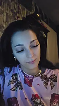 Mirabel_Love Live Chatraum
