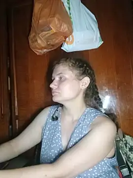Evilina-lov Adlı Modelin Canlı Sohbet Odası