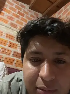 Chat soba uživo modela susyandjohn