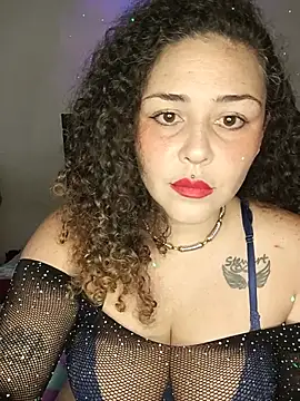 חדר צ'אט בשידור חי של MissVelvet69
