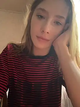 katanakiki Adlı Modelin Canlı Sohbet Odası