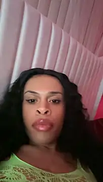 theerubyred's Webcam Show