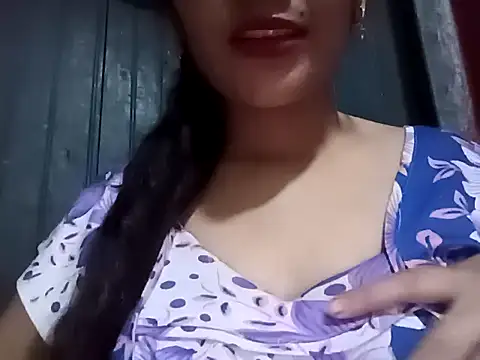 عرض كام isha_saini