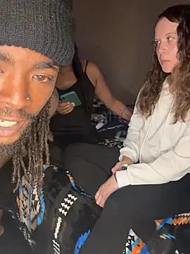 NativeFreakk: вебкам-шоу