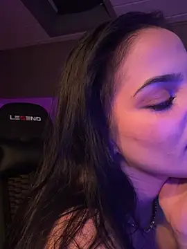 دردشة LunnaVey الجنسية المباشرة