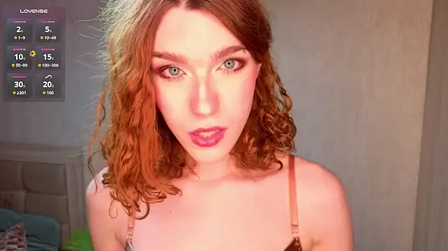 CowSaysMoon's Webcam Show