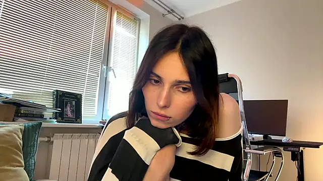 הופעת וובקאם של SweetFemBoyy