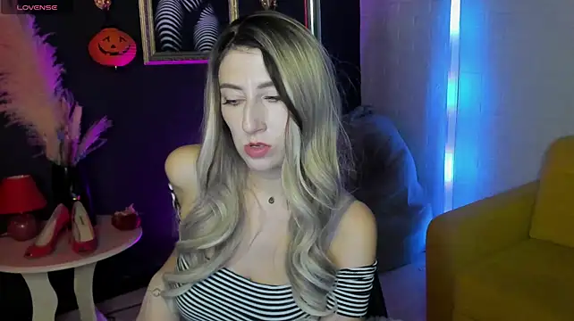 LunaSn0w1's Webcam Show