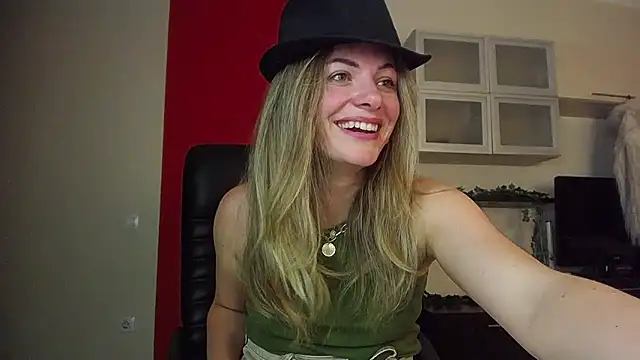 ladysabotage Adlı Modelin Canlı Sohbet Odası