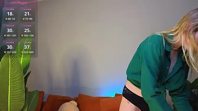 Snow_Kitty_'s Webcam Show