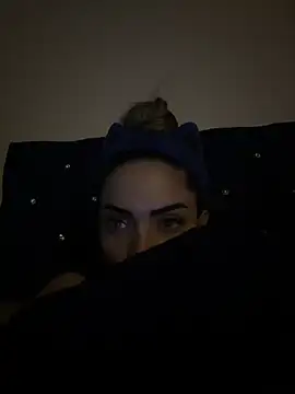 Azure_Reign's Webcam Show