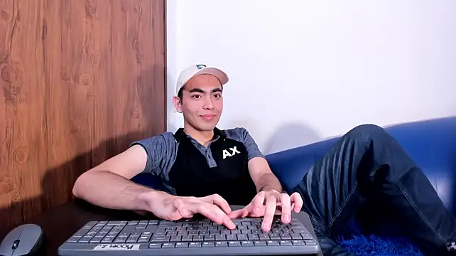 StrongGaze webcam show