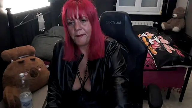 Živá chatovací místnost diavo72
