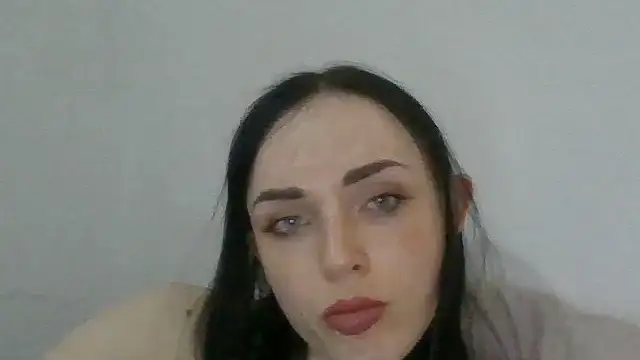 Trinsy_Love Live Chatraum