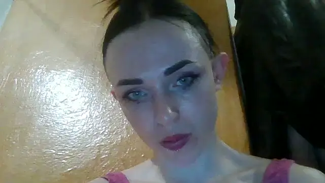 Trinsy_Love чат на живо
