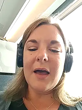 SwedishJennifer Adlı Modelin Canlı Sohbet Odası