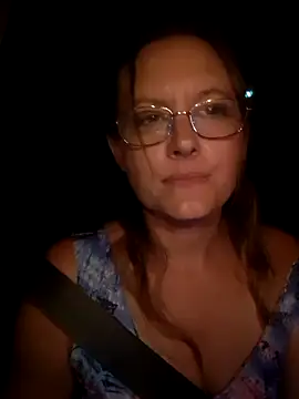 Hot_Milf_Denise Ruang Obrolan Langsung