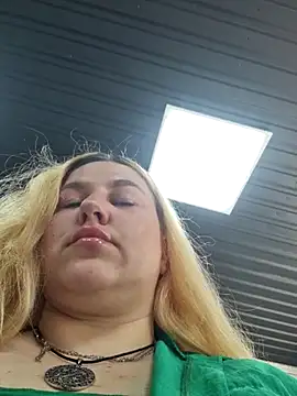 LianaJu чат на живо