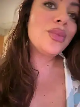 BadAssVeronica লাইভ চ্যাট রুম