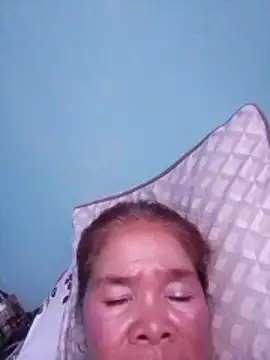 sexylizzy4u Adlı Modelin Canlı Sohbet Odası