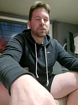 tom_sauwer – live chatrum