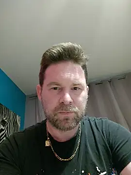 tom_sauwer Adlı Modelin Canlı Sohbet Odası