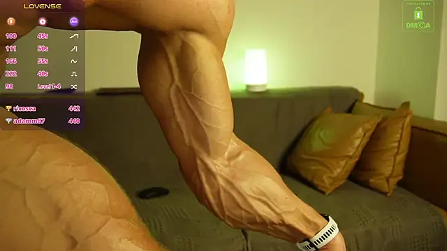 Show webcam porno en direct de SteeveMuscle