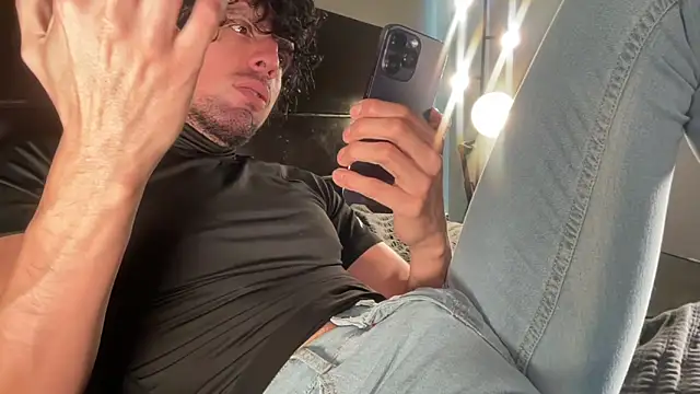 חדר צ'אט בשידור חי של beranco19